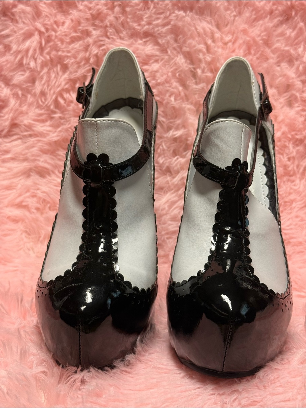 Ellie Black & White Patent Platform Mary Jane Heels Size 8 Goth Lolita Pin-Up